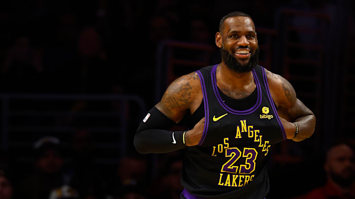 Oklahoma City Thunder v Los Angeles Lakers