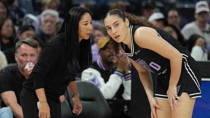 Aug 31, 2025; San Francisco, California, USA; Golden State Valkyries head coach Natalie Nakase (left) talks with guard Carla Leite (0) during the third quarter against the Indiana Fever at Chase Center. Mandatory Credit: Darren Yamashita-Imagn Images Aug 31, 2025; San Francisco, California, USA; Golden State Valkyries head coach Natalie Nakase (left) talks with guard Carla Leite (0) during the third quarter against the Indiana Fever at Chase Center. Mandatory Credit: Darren Yamashita-Imagn Images