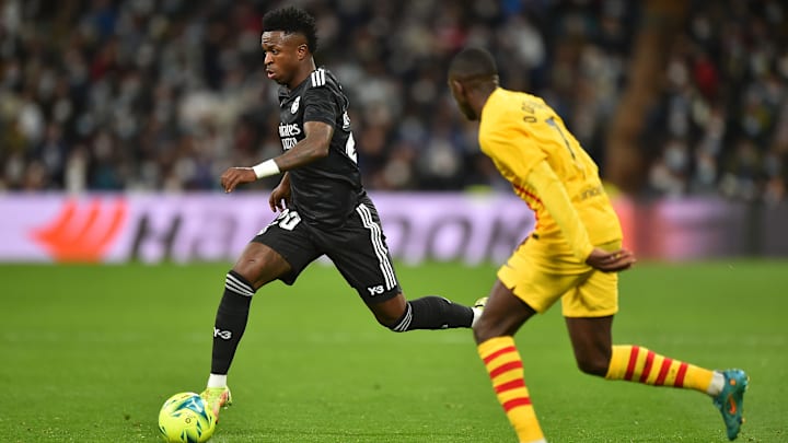 Le Clasico  a vu le Real Madrid évoluer en noir et le FC Barcelone avec son maillot extérieur