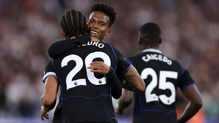 Chelsea blitzed West Ham in their first away game of the season.