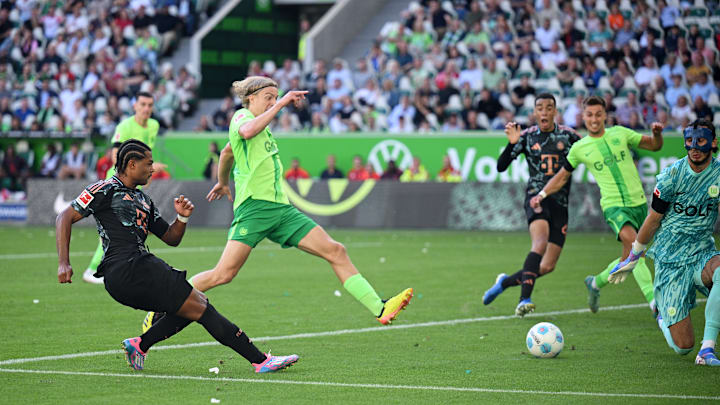 Serge Gnabry, Kamil Grabara Serge Gnabry, Kamil Grabara