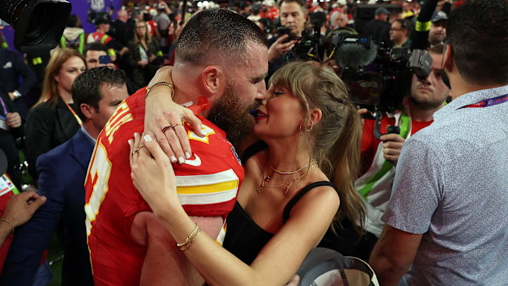 Kansas City Chiefs TE Travis Kelce, Taylor Swift 