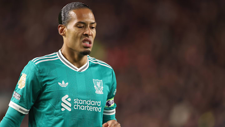 Virgil van Dijk no está impresionado con el reciente récord defensivo del Liverpool