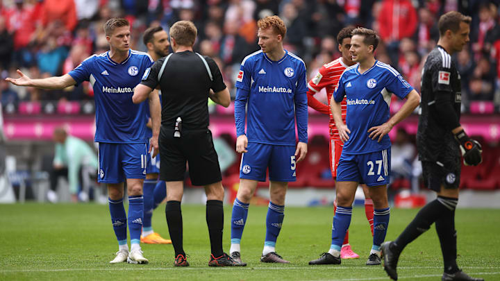 FC Bayern München v FC Schalke 04
