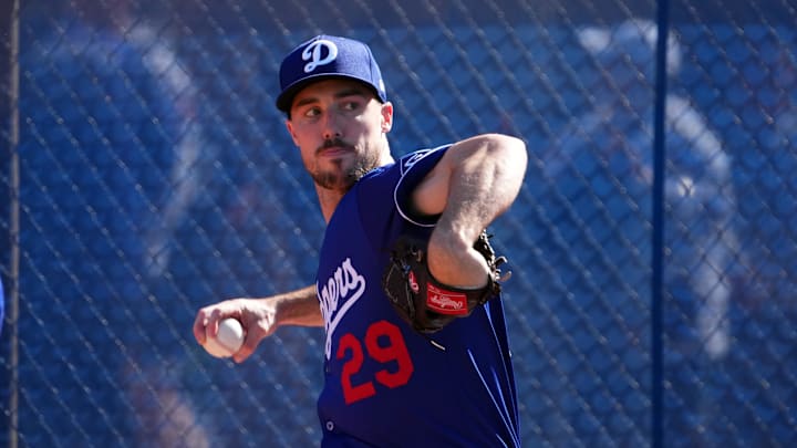 Glendale, AZ, USA; Los Angeles Dodgers pitcher Michael Grove (29) throws during a Spring Training workout at Camelback Ranch. Glendale, AZ, USA; Los Angeles Dodgers pitcher Michael Grove (29) throws during a Spring Training workout at Camelback Ranch.