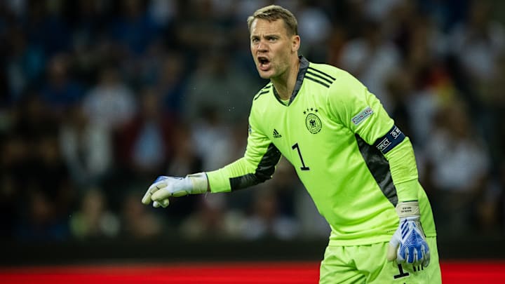 Nationalkeeper Manuel Neuer laboriert derzeit an einer Schulterverletzung. Nationalkeeper Manuel Neuer laboriert derzeit an einer Schulterverletzung.