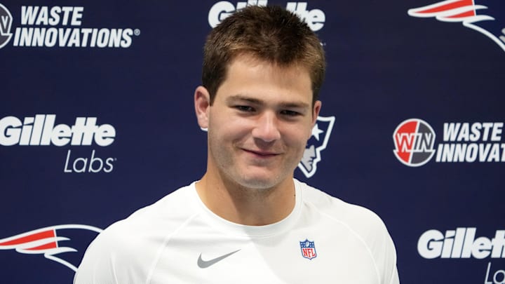 Oct 18, 2024; London, United Kingdom; New England Patriots quarterback Drake Maye (10) at press conference at the Harrow School. Mandatory Credit: Kirby Lee-Imagn Images Oct 18, 2024; London, United Kingdom; New England Patriots quarterback Drake Maye (10) at press conference at the Harrow School. Mandatory Credit: Kirby Lee-Imagn Images