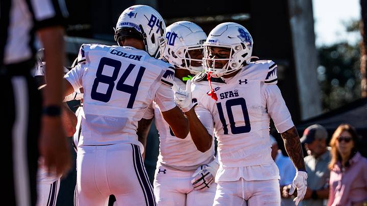 Stephen F. Austin wide receiver Kylon Harris (10) Stephen F. Austin wide receiver Kylon Harris (10)