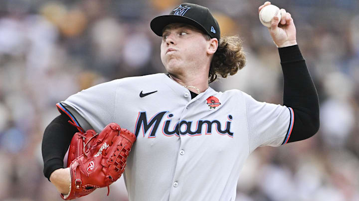 May 26, 2025; San Diego, California, USA; Miami Marlins starting pitcher Ryan Weathers (35) delivers during the first inning against the San Diego Padres at Petco Park. May 26, 2025; San Diego, California, USA; Miami Marlins starting pitcher Ryan Weathers (35) delivers during the first inning against the San Diego Padres at Petco Park.