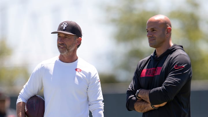 San Francisco 49ers head coach Kyle Shanahan (L) and defensive coordinator Robert Saleh (R) San Francisco 49ers head coach Kyle Shanahan (L) and defensive coordinator Robert Saleh (R)