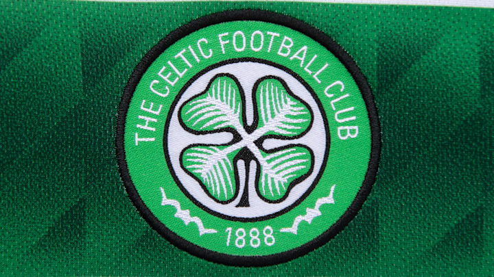 Club Crest - Glasgow Celtic FC MANCHESTER, ENGLAND - MAY 15: The official club badge of Glasgow Celtic FC on a home shirt on May 15, 2024 in Manchester, England. (Photo by Visionhaus) Manchester Prestwich England United Kingdom Copyright: xVisionhausx 776004101