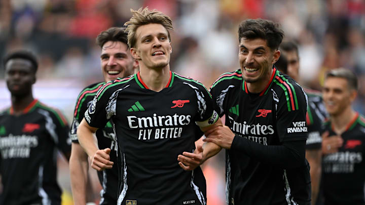 Southampton FC v Arsenal FC - Premier League