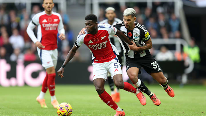 Arsenal e Newcastle disputam vaga na final da Copa da Liga Inglesa