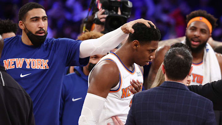 Los Knicks celebraron por todo lo alto la victoria por la cesta ganadora de R.J. Barrett