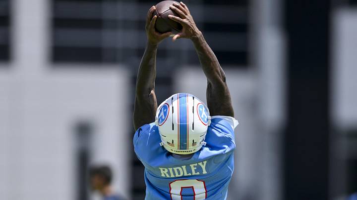 Jun 16, 2026; Nashville, TN, USA;  Tennessee Titans wide receiver Calvin Ridley (0) makes a catch during day 1 of mini-camp at Vanderbilt Health Football Center. Mandatory Credit: Steve Roberts-Imagn Images