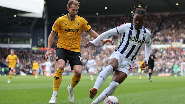 Stoke City Continues Search for a Striker for the Next Season