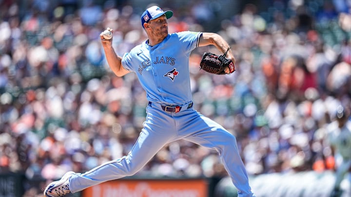 Toronto Blue Jays pitcher Max Scherzer (31) throws against Detroit Tigers during the first inning at Comerica Park in Detroit on Sunday, July 27, 2025.