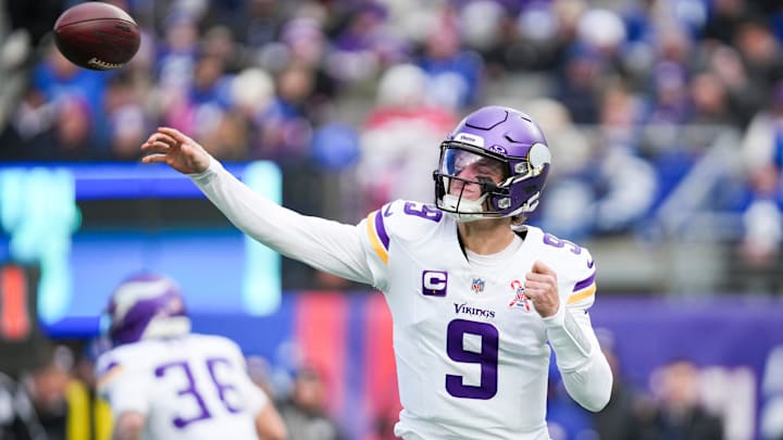 Minnesota Vikings quarterback J.J. McCarthy (9) throws the ball during a game against New York Giants at MetLife Stadium, Dec 21, 2025, East Rutherford, NJ, USA