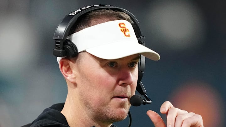 USC Trojans Lincoln Riley Michigan Wolverines Injury Update Elijah Paige Big Ten Los Angeles Memorial Coliseum Alex Graham 