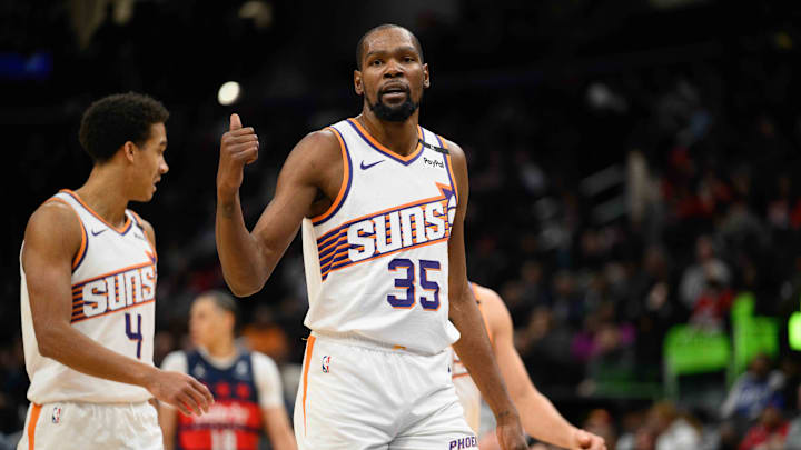 Jan 16, 2025; Washington, District of Columbia, USA; Phoenix Suns forward Kevin Durant (35) looks on during the first quarter against the Washington Wizards at Capital One Arena. Mandatory Credit: Reggie Hildred-Imagn Images Jan 16, 2025; Washington, District of Columbia, USA; Phoenix Suns forward Kevin Durant (35) looks on during the first quarter against the Washington Wizards at Capital One Arena. Mandatory Credit: Reggie Hildred-Imagn Images