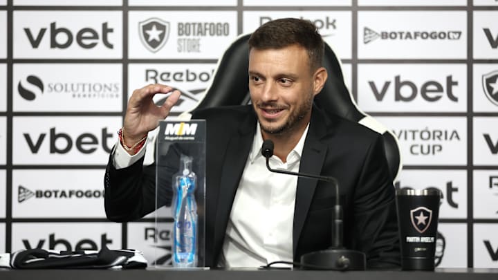 Técnico estava no mercado desde a saída do Porto Técnico estava no mercado desde a saída do Porto