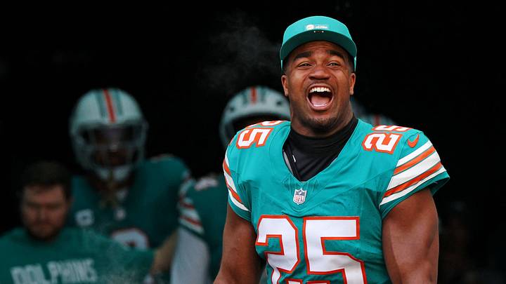 Dec 21, 2025; Miami Gardens, Florida, USA; Miami Dolphins linebacker Tyrel Dodson (25) runs on the field at the start of the game against the Cincinnati Bengals at Hard Rock Stadium. Mandatory Credit: Nathan Ray Seebeck-Imagn Images Dec 21, 2025; Miami Gardens, Florida, USA; Miami Dolphins linebacker Tyrel Dodson (25) runs on the field at the start of the game against the Cincinnati Bengals at Hard Rock Stadium. Mandatory Credit: Nathan Ray Seebeck-Imagn Images
