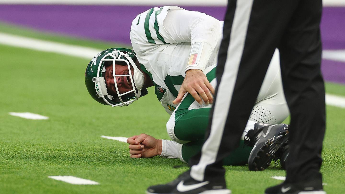 NY Jets provide encouraging Aaron Rodgers injury update after another scare