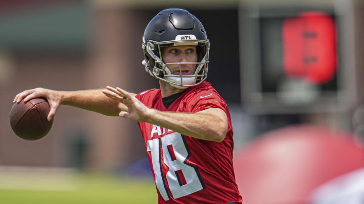 Jun 3, 2024; Atlanta, GA, USA; Atlanta Falcons quarterback Kirk Cousins (18) shown in action on the field during Falcons OTA at the Falcons Training facility. Mandatory Credit: Dale Zanine-USA TODAY Sports Jun 3, 2024; Atlanta, GA, USA; Atlanta Falcons quarterback Kirk Cousins (18) shown in action on the field during Falcons OTA at the Falcons Training facility. Mandatory Credit: Dale Zanine-USA TODAY Sports