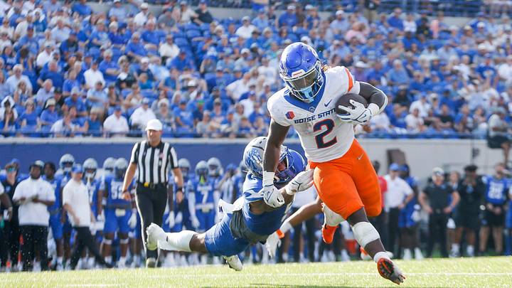 Boise State's Ashton Jeanty (2) runs in for a touchdown during the game between University of Memphis and Boise State University in Memphis, Tenn., on Saturday, September 30, 2023. Boise State's Ashton Jeanty (2) runs in for a touchdown during the game between University of Memphis and Boise State University in Memphis, Tenn., on Saturday, September 30, 2023.