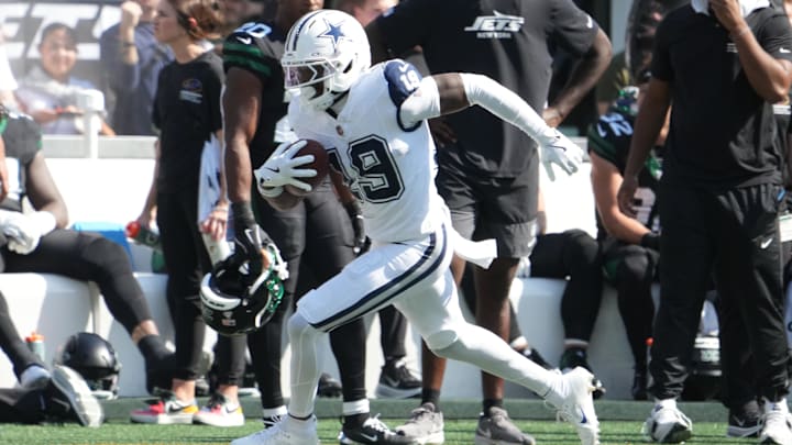 Dallas Cowboys wide receiver Ryan Flournoy runs with the ball against the New York Jets.