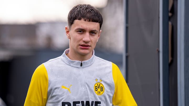 Spielt Luca Reggiani gegen Mainz von Beginn an? Spielt Luca Reggiani gegen Mainz von Beginn an?