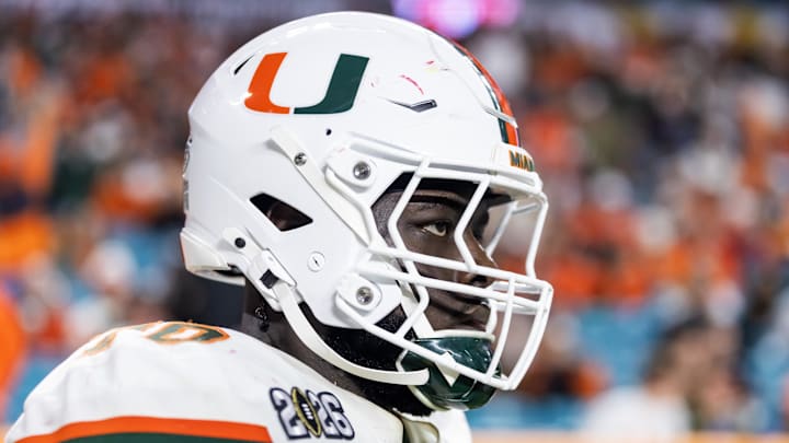 Miami Hurricanes offensive lineman Markel Bell