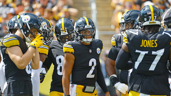 Los Angeles Chargers v Pittsburgh Steelers