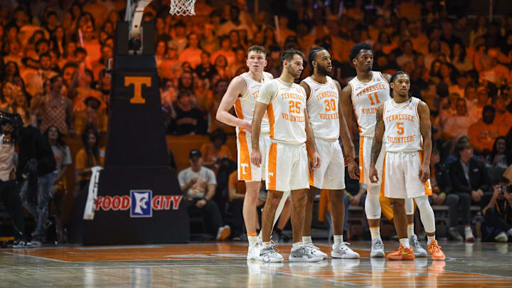 Tennessee guard Dalton Knecht (3), guard Santiago Vescovi (25), guard Josiah-Jordan James (30),