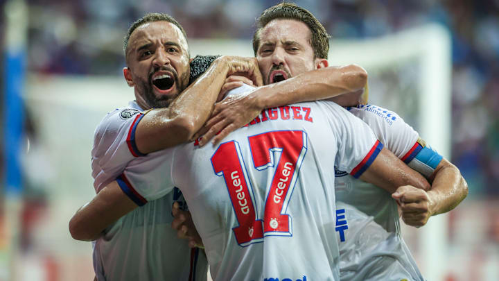 Bahia eliminou The Strongest na segunda fase