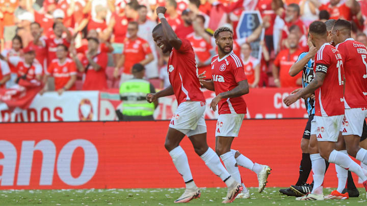 Enner Valencia marcou um golaço de falta Enner Valencia marcou um golaço de falta