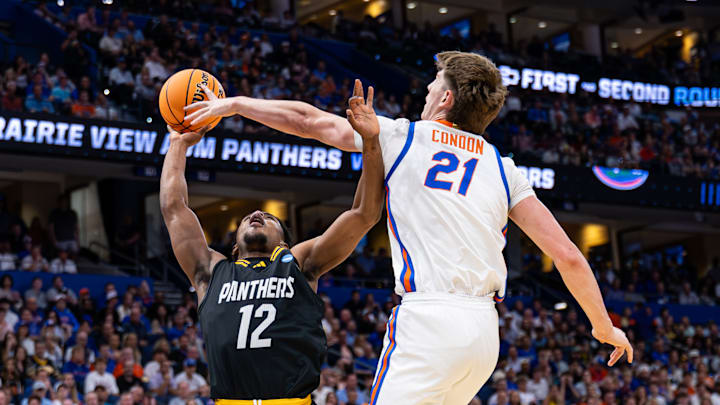 Florida will need another big game from its frontcourt to avoid getting upset by Iowa. Florida will need another big game from its frontcourt to avoid getting upset by Iowa.