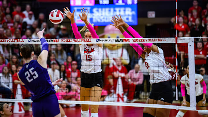 Nebraska continued its dominant run with a Friday night sweep of Northwestern in front of a packed Devaney Center crowd.