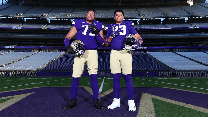 Lincoln and Tye Kennedy share a UW recruiting visit moment. Lincoln and Tye Kennedy share a UW recruiting visit moment.