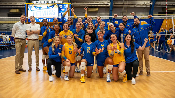 No. 1 Pitt Volleyball Sweeps East Carolina 