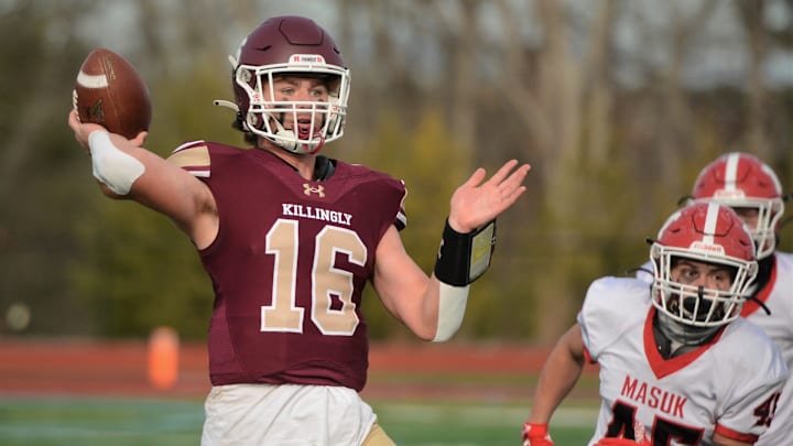 Killingly senior quarterback Thomas Dreibholz threw five TD passes in Killingly's 54-51 win against Masuk on Sunday at Morgan Field.
Dreibholz Killingly senior quarterback Thomas Dreibholz threw five TD passes in Killingly's 54-51 win against Masuk on Sunday at Morgan Field.
Dreibholz