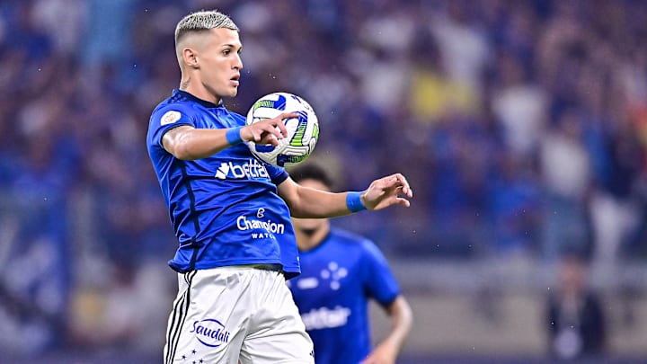 Mateus Vital não atravessa sua melhor fase no Cruzeiro. 