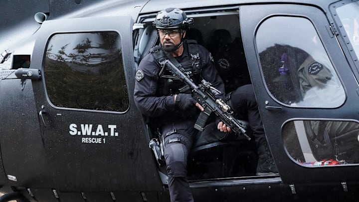 “High Ground” – During a hiking trip, Powell and Gamble stumble upon an illegal weed farm and find themselves taking on a dangerous cartel, on S.W.A.T., Friday, Feb. 28 (10:00-11:00 PM, ET/PT) on the CBS Television Network, and streaming on Paramount+ (live and on-demand for Paramount+ with SHOWTIME subscribers, or on-demand for Paramount+ Essential subscribers the day after the episode airs)*. Pictured (L-R): Shemar Moore as Daniel “Hondo” Harrelson. Bill Inoshita/Sony Pictures Television/CBS