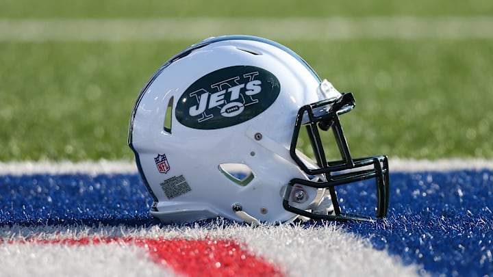 Dec 9, 2018; Orchard Park, NY, USA; General view of a New York Jets helmet prior to the game against the Buffalo Bills at New Era Field. Mandatory Credit: Rich Barnes-Imagn Images Dec 9, 2018; Orchard Park, NY, USA; General view of a New York Jets helmet prior to the game against the Buffalo Bills at New Era Field. Mandatory Credit: Rich Barnes-Imagn Images