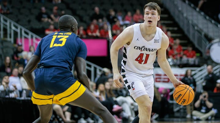 Cincinnati Bearcats take on West Virginia Mountaineers in 2024 Big 12 Tournament at T-Mobile Center