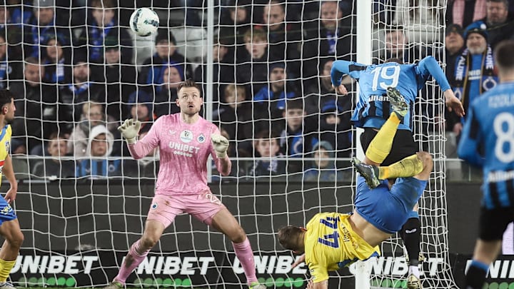 Luka Vuskovic scores unbelievable goal against Club Brugge