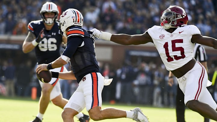 Auburn Tigers quarterback Payton Thorne can't elude Dallas Turner, possibly the top edge rusher in the 2024 draft. Auburn Tigers quarterback Payton Thorne can't elude Dallas Turner, possibly the top edge rusher in the 2024 draft.