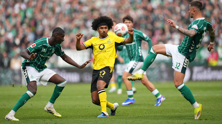 SV Werder Bremen v Borussia Dortmund - Bundesliga