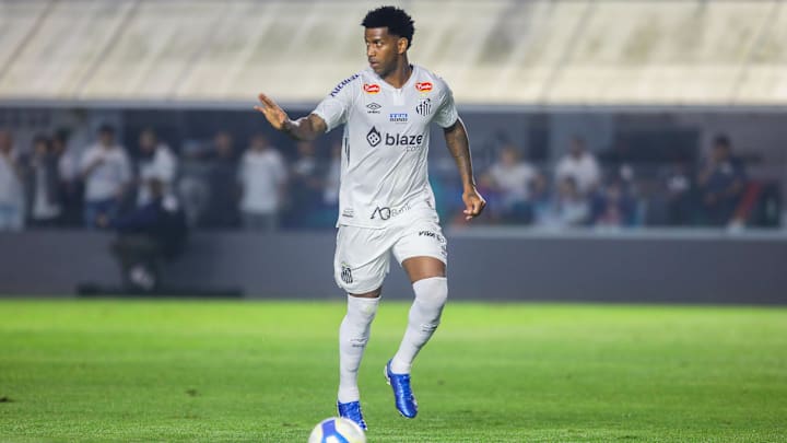 Gil desfalca o Peixe na Ilha do Retiro