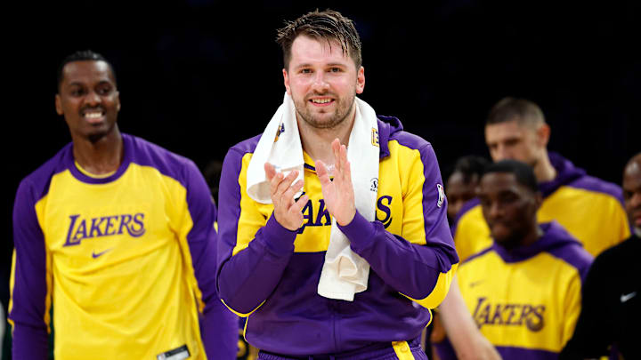 San Antonio Spurs v Los Angeles Lakers